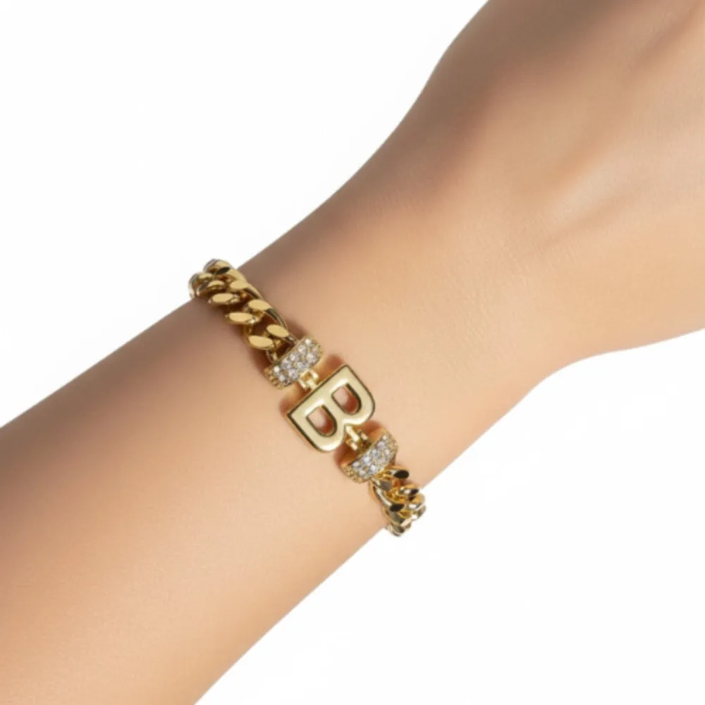 novazen-taki-01 Taşlı B Harfi Gold Zincir Bileklik - Görsel 1
